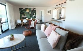 5 - Delightful Space In Tranquil Neighbourhood, Close To The Lake